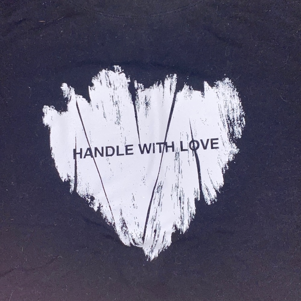 Simply Vera Vera Wang Large Handle With Love Tee, Black